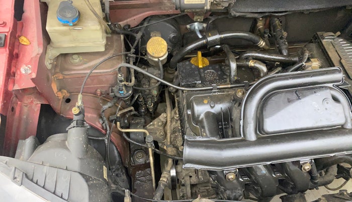 2017 Renault Kwid RXT 1.0, Petrol, Manual, 47,842 km, Engine View - Right