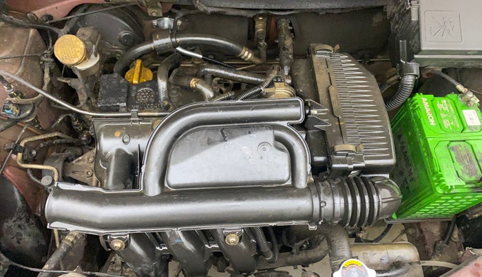 2017 Renault Kwid RXT 1.0, Petrol, Manual, 47,842 km, Engine View