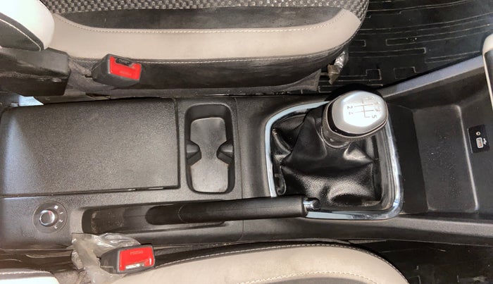 2020 Renault TRIBER RXZ, Petrol, Manual, 59,021 km, Gear Lever