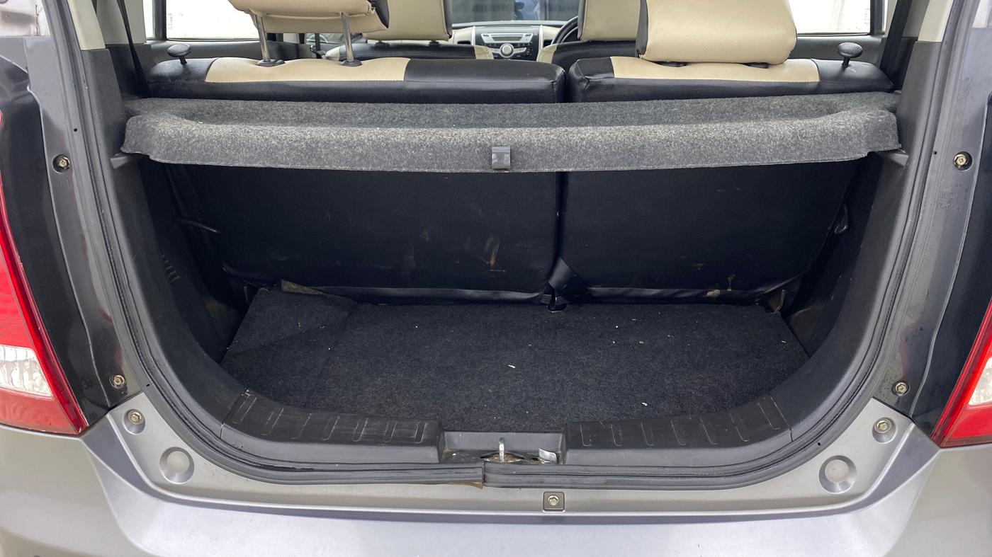 2016 Maruti Wagon R 1.0 VXI AMT, Petrol, Automatic, 31,016 km, Boot Inside