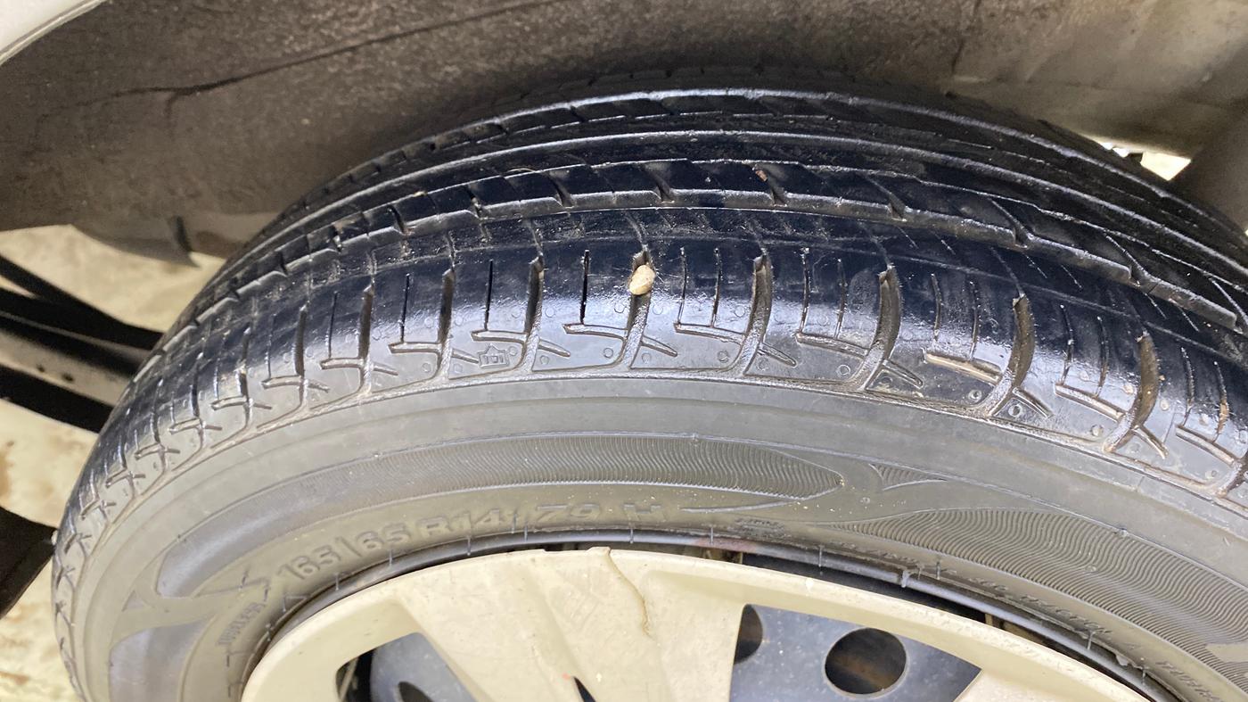 2016 Maruti Wagon R 1.0 VXI AMT, Petrol, Automatic, 31,016 km, Left Rear Tyre Tread