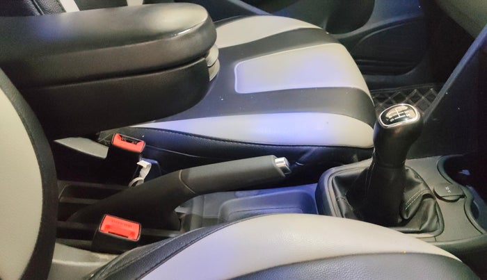 2020 Skoda Rapid 1.0 AMBITION TSI MT, Petrol, Manual, 1,19,828 km, Gear Lever