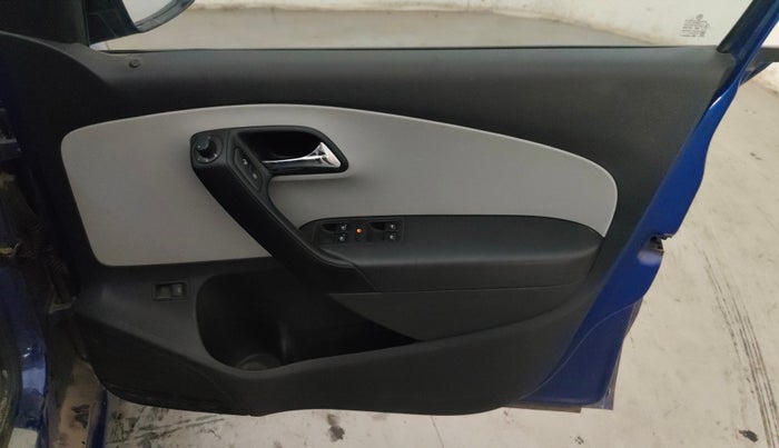 2020 Skoda Rapid 1.0 AMBITION TSI MT, Petrol, Manual, 1,19,828 km, Driver Side Door Panels Control