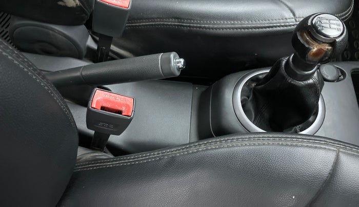 2009 Maruti Swift VXI 1.3, Petrol, Manual, 49,410 km, Gear Lever