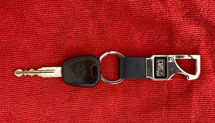 2009 Maruti Swift VXI 1.3, Petrol, Manual, 49,410 km, Key Close Up