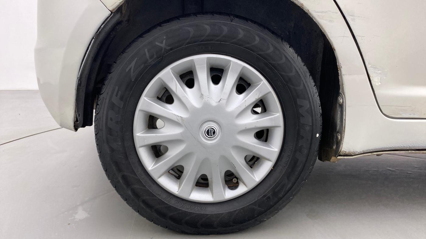 2009 Maruti Swift VXI 1.3, Petrol, Manual, 49,410 km, Right Rear Wheel