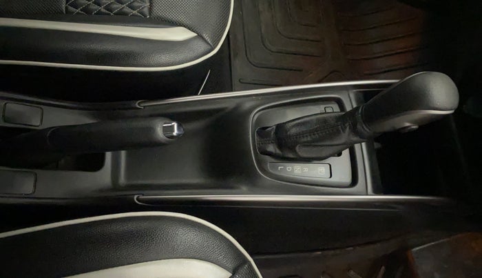 2019 Toyota Glanza G CVT, Petrol, Automatic, 16,870 km, Gear Lever