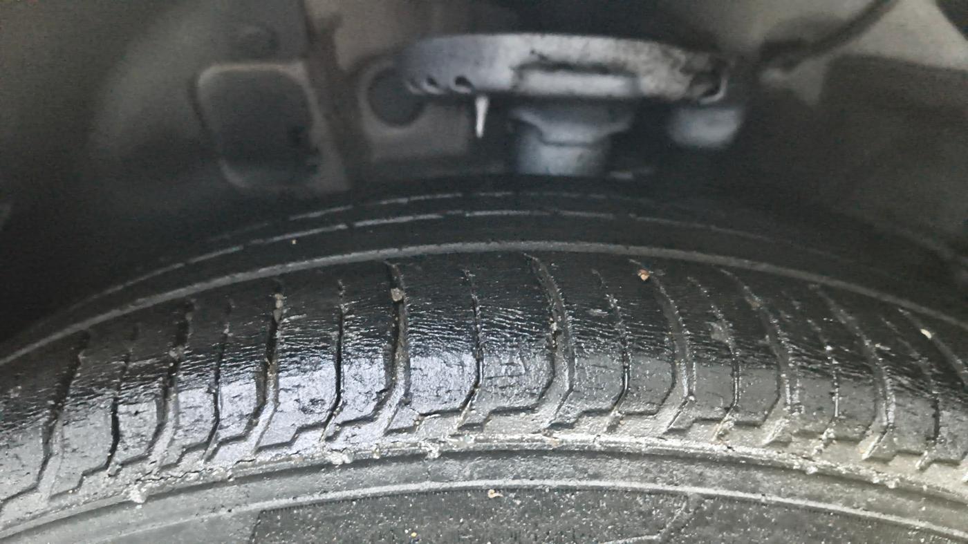 2018 Hyundai Verna 1.6 VTVT SX O, Petrol, Manual, 89,867 km, Left Front Tyre Tread