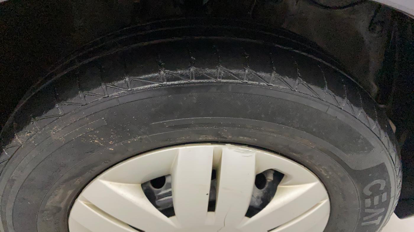 2020 Maruti Alto VXI, Petrol, Manual, 51,305 km, Right Front Tyre Tread