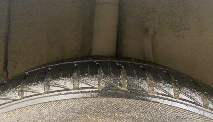 2021 Hyundai GRAND I10 NIOS MAGNA AMT 1.2 KAPPA VTVT, Petrol, Automatic, 66,481 km, Right Rear Tyre Tread