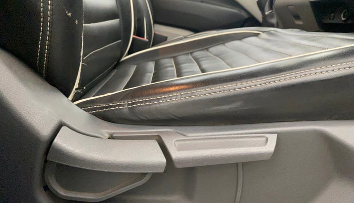 2021 Hyundai GRAND I10 NIOS MAGNA AMT 1.2 KAPPA VTVT, Petrol, Automatic, 66,481 km, Driver Side Adjustment Panel