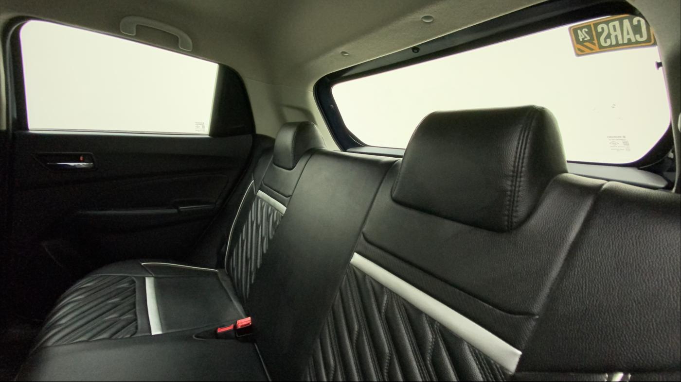 2020 Maruti Swift VXI, Petrol, Manual, 60,134 km, Right Side Rear Door Cabin