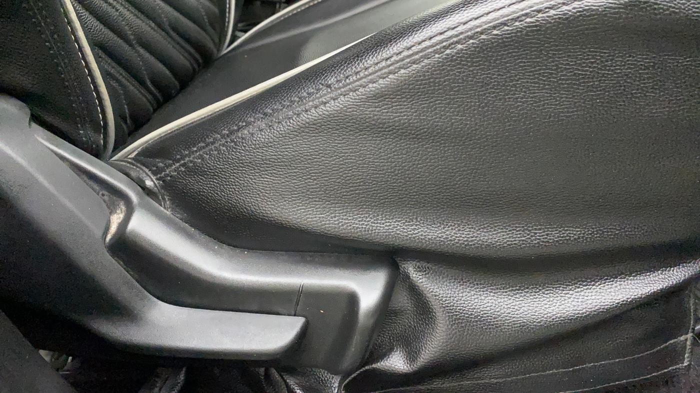 2020 Maruti Swift VXI, Petrol, Manual, 60,134 km, Driver Side Adjustment Panel