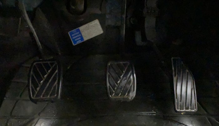 2020 Maruti Swift VXI, Petrol, Manual, 60,134 km, Pedals