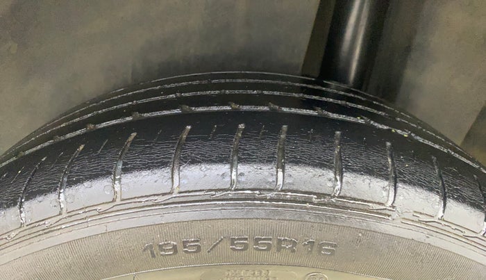 2016 Maruti Ciaz ZXI+ AT, Petrol, Automatic, 88,994 km, Left Rear Tyre Tread