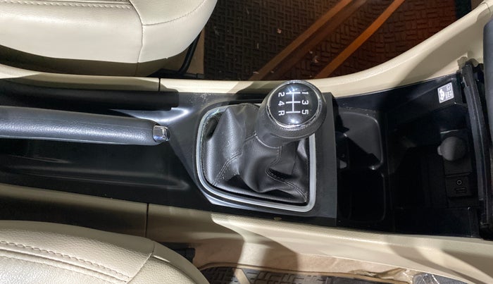 2020 Maruti Ciaz ALPHA 1.5 SHVS PETROL, Petrol, Manual, 19,720 km, Gear Lever