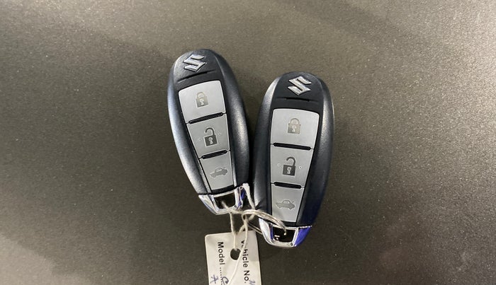 2020 Maruti Ciaz ALPHA 1.5 SHVS PETROL, Petrol, Manual, 19,720 km, Key Close Up