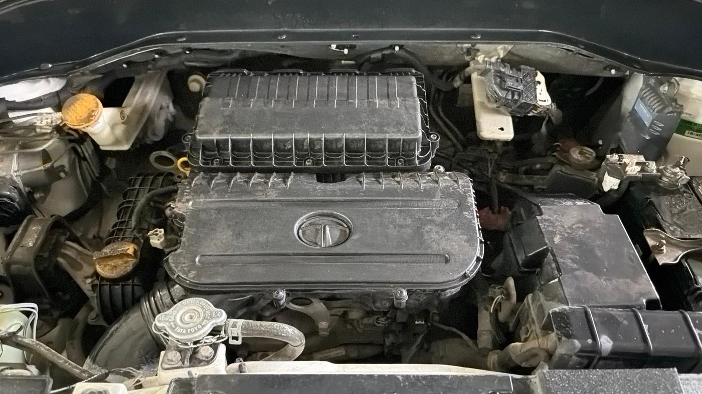 2022 Tata PUNCH PURE MT, CNG, Manual, 87,906 km, Engine View