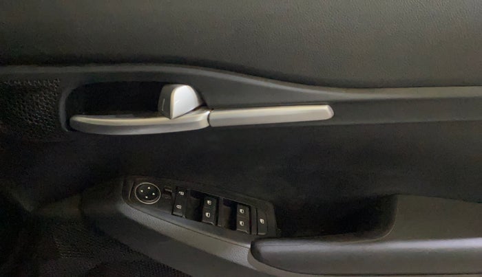 2019 KIA SELTOS HTK 1.5 PETROL, Petrol, Manual, 67,251 km, Driver Side Door Panels Control