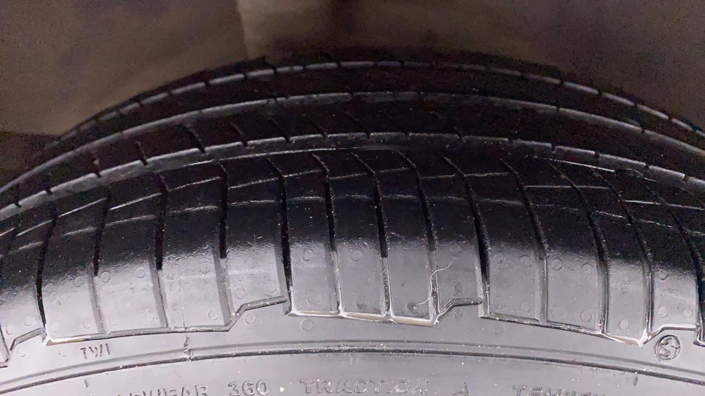 2014 Nissan Micra XV CVT, Petrol, Automatic, 60,934 km, Right Rear Tyre Tread