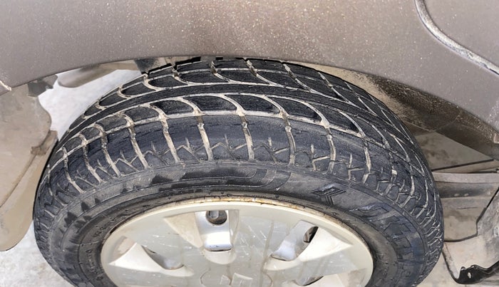 2017 Maruti Wagon R 1.0 LXI CNG, CNG, Manual, 9,868 km, Right Rear Tyre Tread