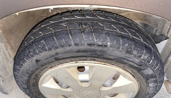 2017 Maruti Wagon R 1.0 LXI CNG, CNG, Manual, 9,868 km, Right Front Tyre Tread