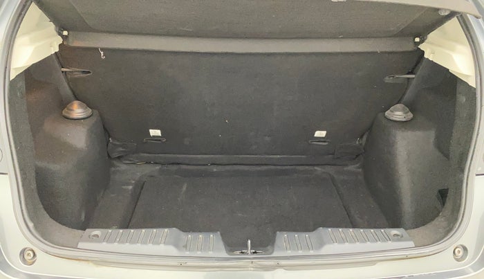 2022 Tata ALTROZ XZA, Petrol, Automatic, 27,042 km, Boot Inside