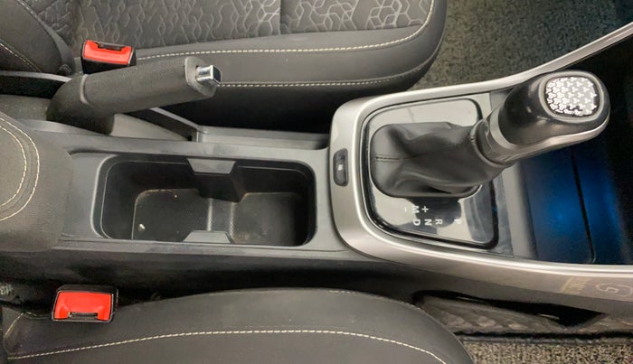 2022 Tata ALTROZ XZA, Petrol, Automatic, 27,042 km, Gear Lever