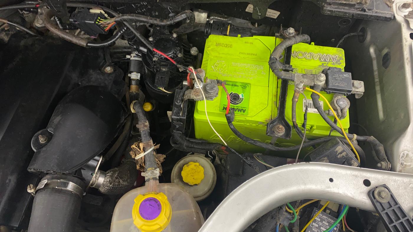 2019 Mahindra TUV300 T6 PLUS, Diesel, Manual, 69,354 km, Engine View - Left