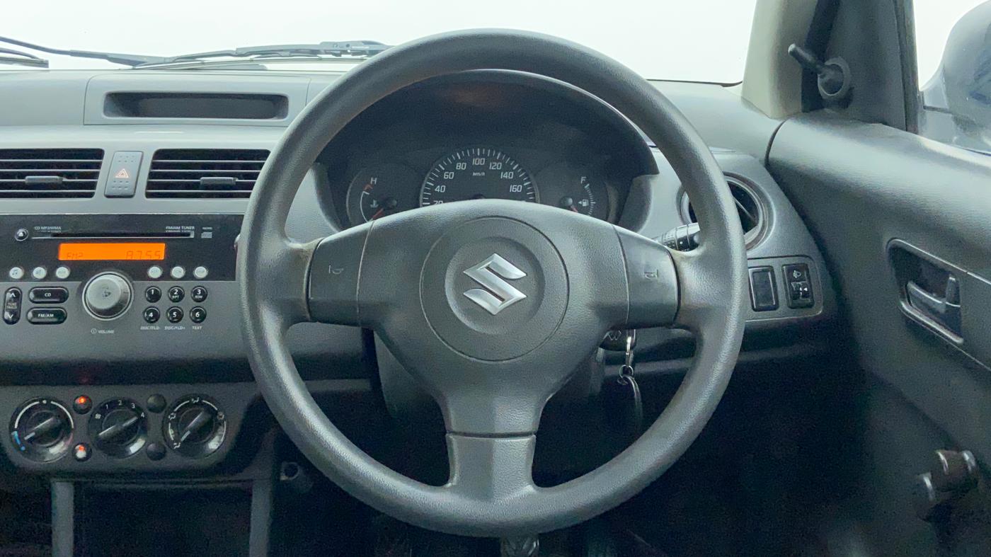 2010 Maruti Swift LXI, Petrol, Manual, 87,516 km, Steering Wheel Close Up