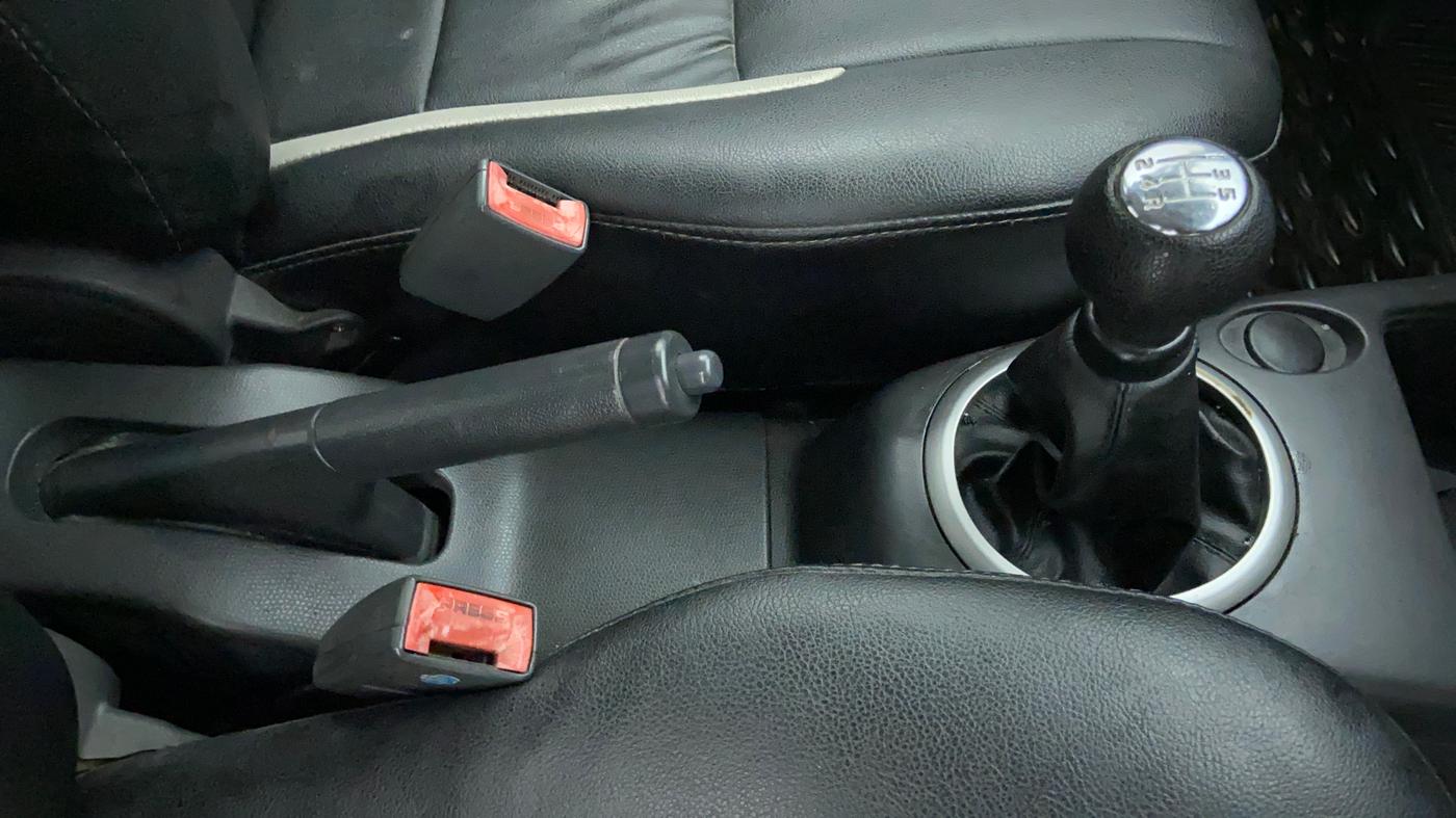 2010 Maruti Swift LXI, Petrol, Manual, 87,516 km, Gear Lever