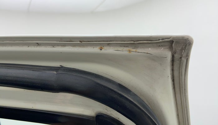 2010 Maruti Swift LXI, Petrol, Manual, 87,516 km, Right rear door - Slightly rusted