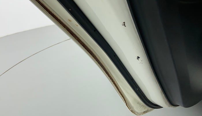 2010 Maruti Swift LXI, Petrol, Manual, 87,516 km, Rear left door - Slight discoloration