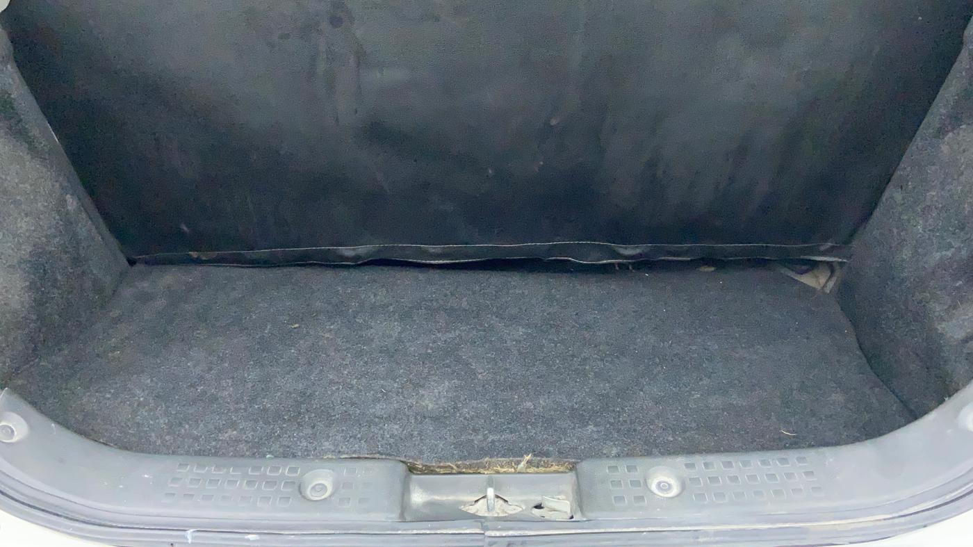 2010 Maruti Swift LXI, Petrol, Manual, 87,516 km, Boot Inside