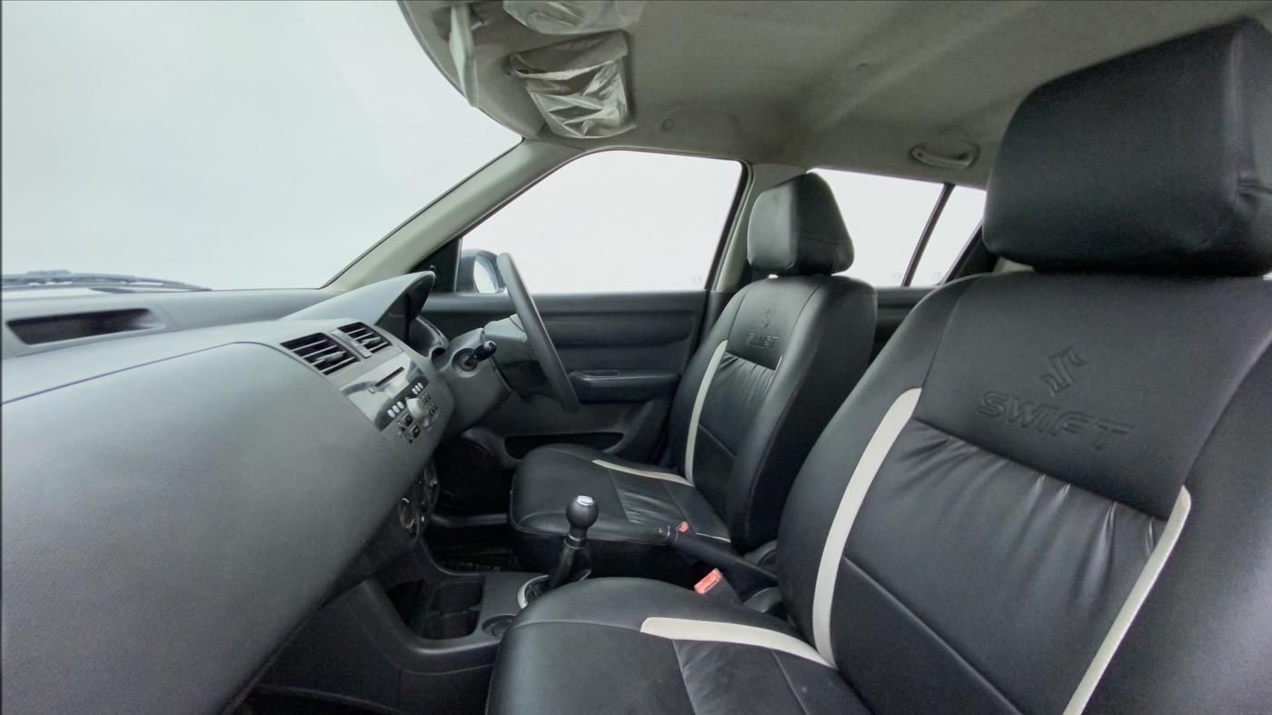 2010 Maruti Swift LXI, Petrol, Manual, 87,516 km, Right Side Front Door Cabin
