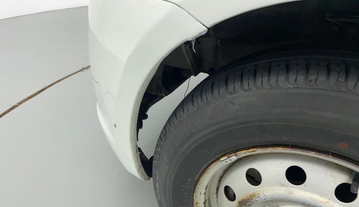 2010 Maruti Swift LXI, Petrol, Manual, 87,516 km, Left fender - Lining missing