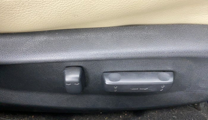 2020 Honda Civic ZX CVT PETROL, Petrol, Automatic, 12,242 km, Driver Side Adjustment Panel