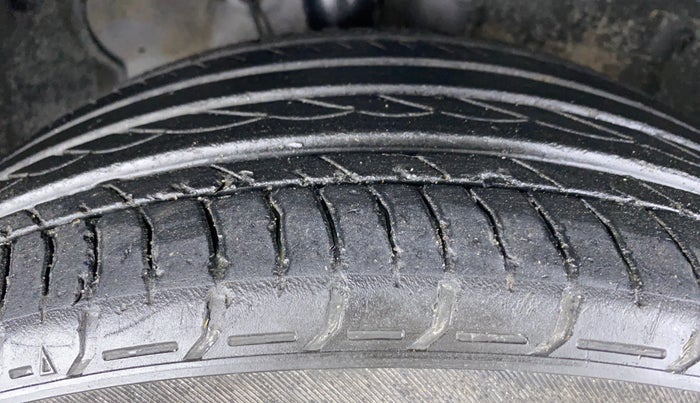 2020 Honda Civic ZX CVT PETROL, Petrol, Automatic, 12,242 km, Right Front Tyre Tread