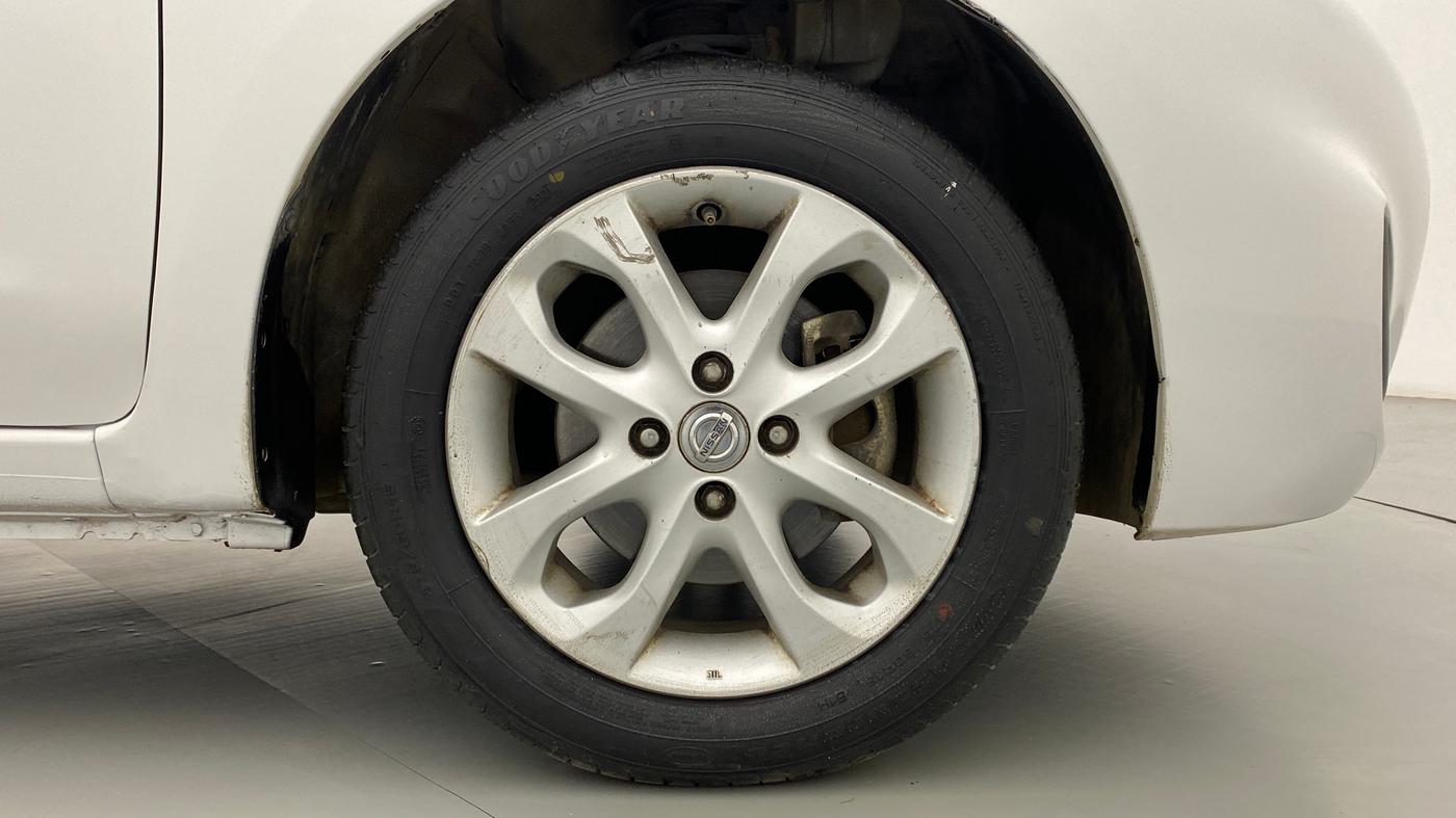 2014 Nissan Micra XV CVT, Petrol, Automatic, 50,219 km, Right Front Wheel