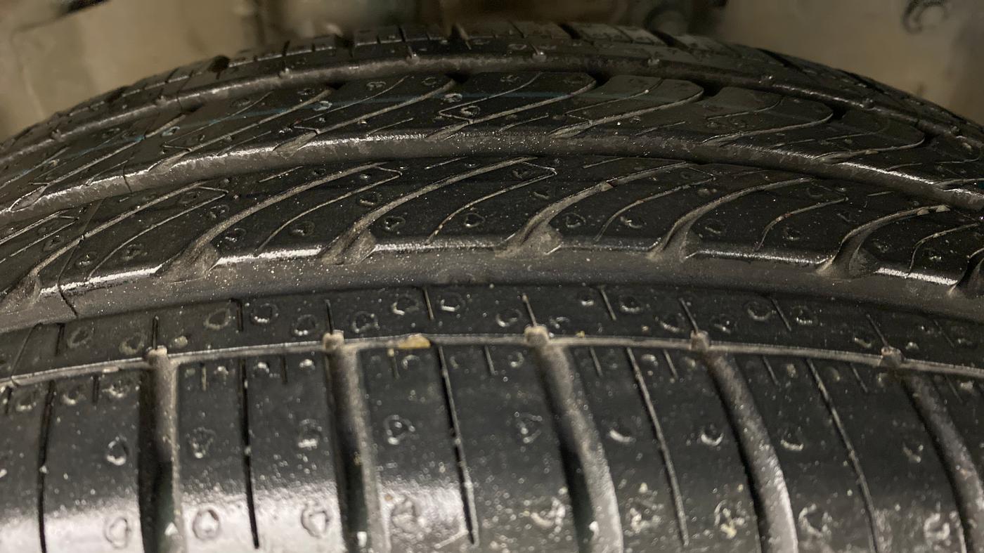 2014 Nissan Micra XV CVT, Petrol, Automatic, 50,219 km, Right Front Tyre Tread