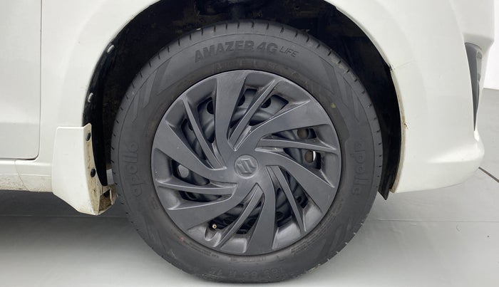 2014 Maruti Ertiga VXI, Petrol, Manual, 1,03,085 km, Right Front Wheel