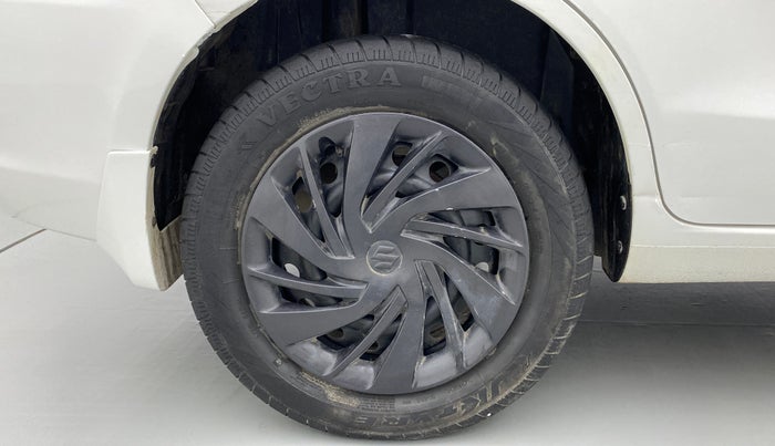 2014 Maruti Ertiga VXI, Petrol, Manual, 1,03,085 km, Right Rear Wheel