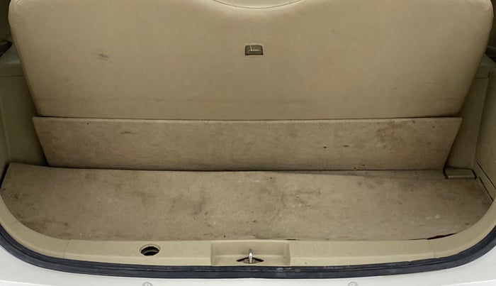 2014 Maruti Ertiga VXI, Petrol, Manual, 1,03,085 km, Boot Inside