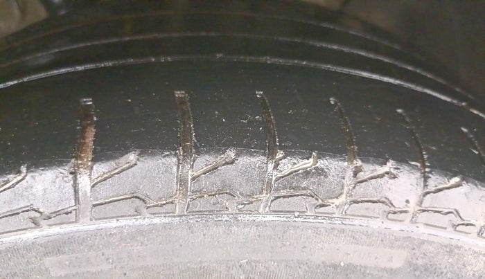 2021 KIA SELTOS HTX ANNIVERSARY EDITION 1.5 DIESEL, Diesel, Manual, 1,15,492 km, Right Front Tyre Tread