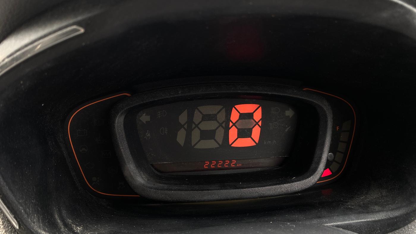 2016 Renault Kwid RXT 1.0, Petrol, Manual, 22,222 km, Odometer Image