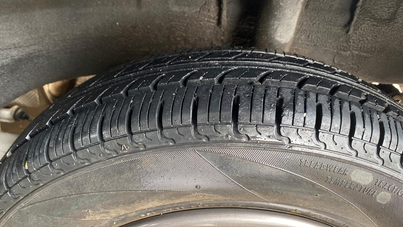 2016 Renault Kwid RXT 1.0, Petrol, Manual, 22,222 km, Left Rear Tyre Tread