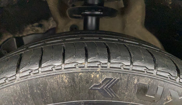 2021 MG HECTOR PLUS SHARP 1.5 PETROL TURBO HYBRID MT 6-STR, Petrol, Manual, 49,178 km, Left Front Tyre Tread