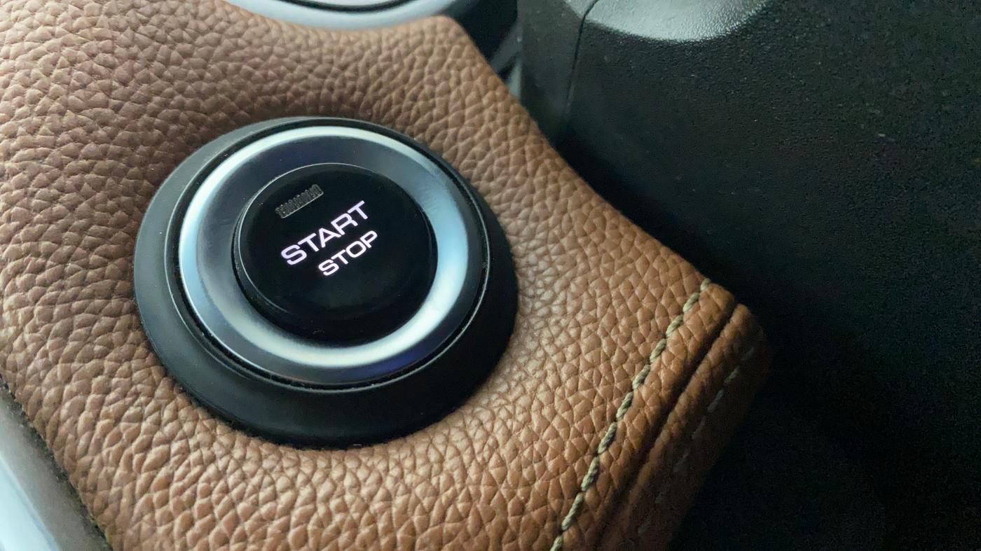 2021 MG HECTOR PLUS SHARP 1.5 PETROL TURBO HYBRID MT 6-STR, Petrol, Manual, 49,178 km, Keyless Start/ Stop Button