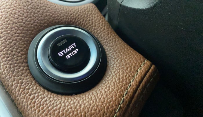 2021 MG HECTOR PLUS SHARP 1.5 PETROL TURBO HYBRID MT 6-STR, Petrol, Manual, 49,178 km, Keyless Start/ Stop Button