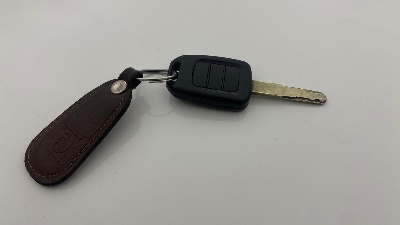2015 Honda City 1.5L I-DTEC S, Diesel, Manual, 1,07,034 km, Key Close Up
